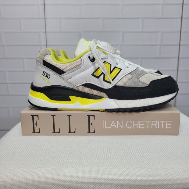 뉴발란스 530 하이라이터 스니커즈 운동화 신발 245사이즈