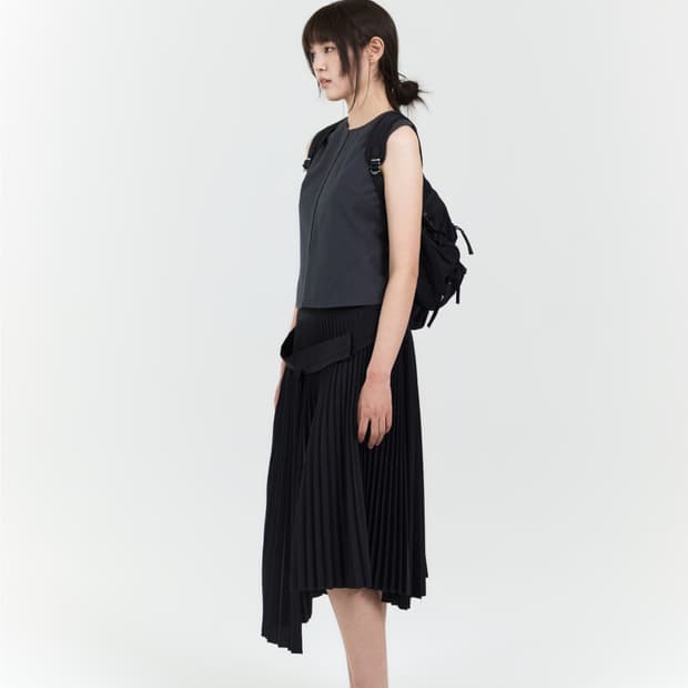 EE 이이 BELTED ACCORDION PLEATED SKIRT 스커트
