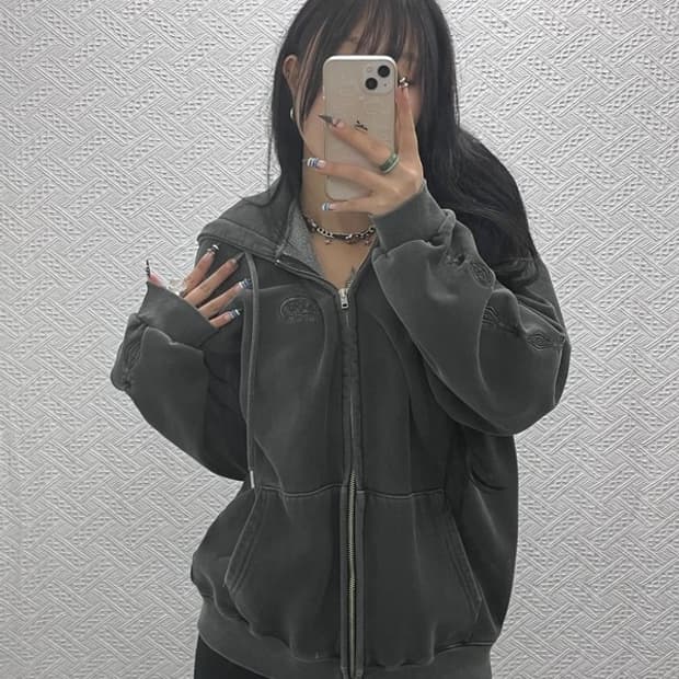 꼼파뇨 키치 슬리브스타 피그먼트 투웨이 후드집업 M C07641