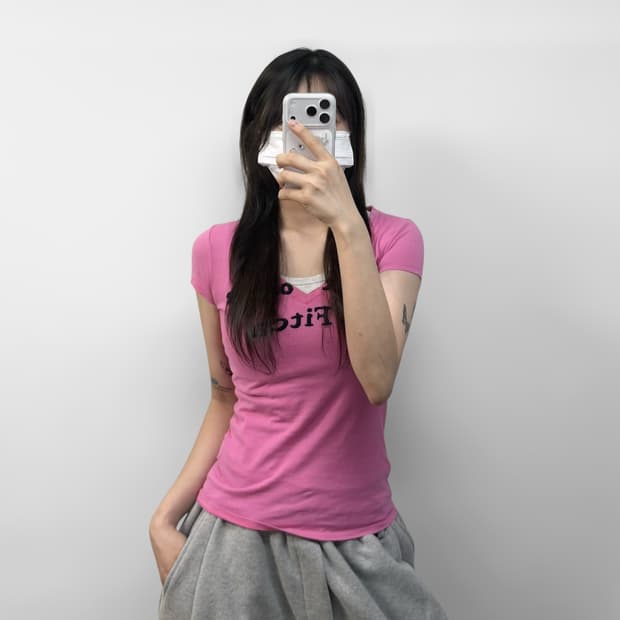 아베크롬비 스펠 로고 브이넥 반팔티 핑크