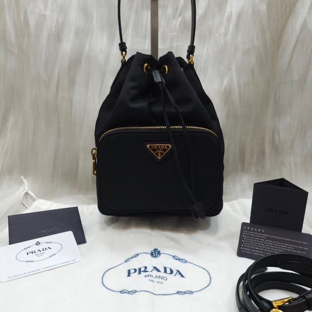 [정품] 프라다 리나일론 버킷백