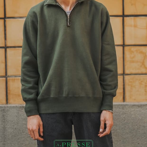 아프레쎄 24 빈티지 하프집업 스웨터