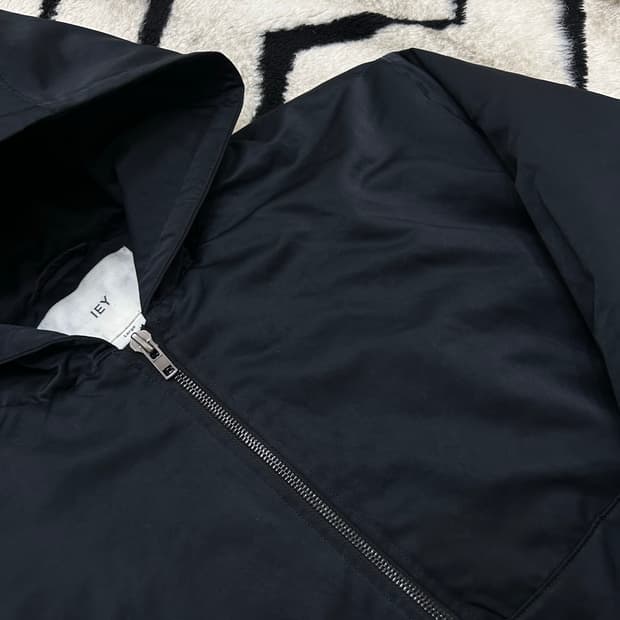 [L]IEY 2Way MA-1 후드 패딩자켓/블랙
