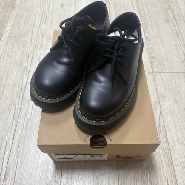 닥터마틴 1461 3홀 벡스 220