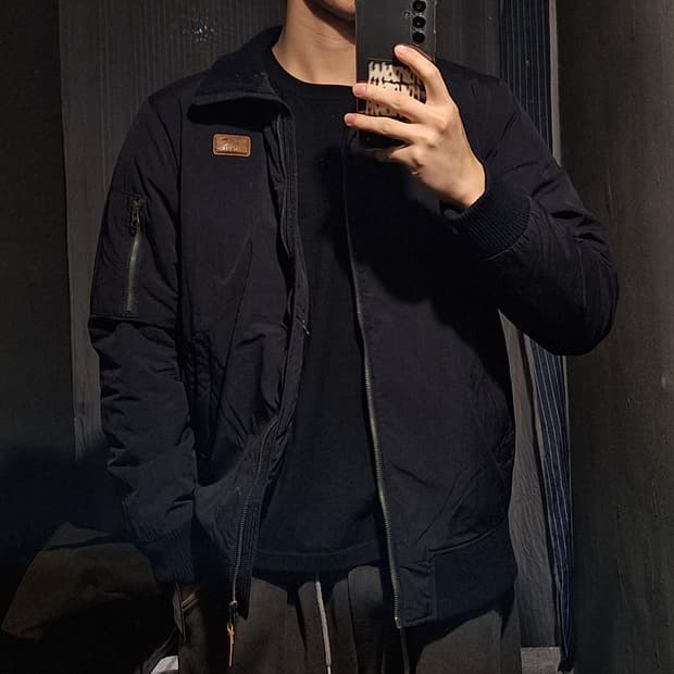 노스페이스 블랙 화이트라벨 로고 하이넥 패디드 항공점퍼 봄버자켓 M