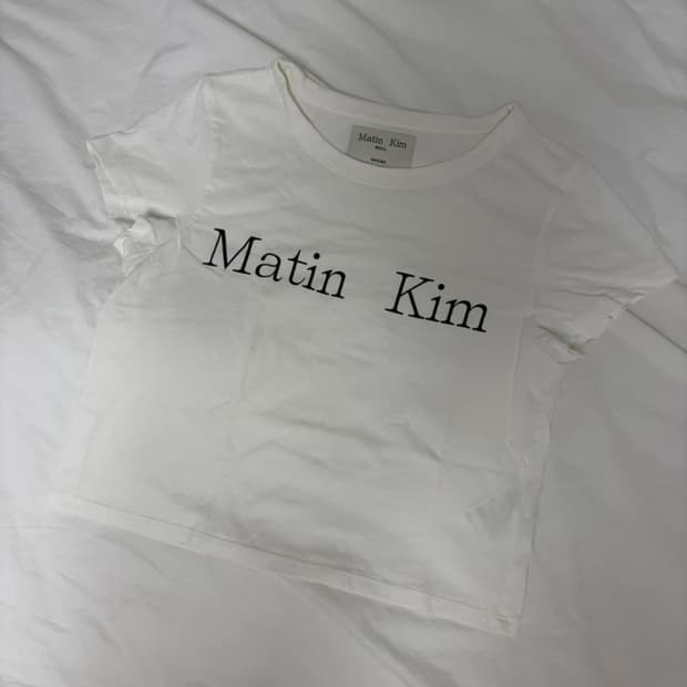 마뗑킴 크롭 로고반팔s