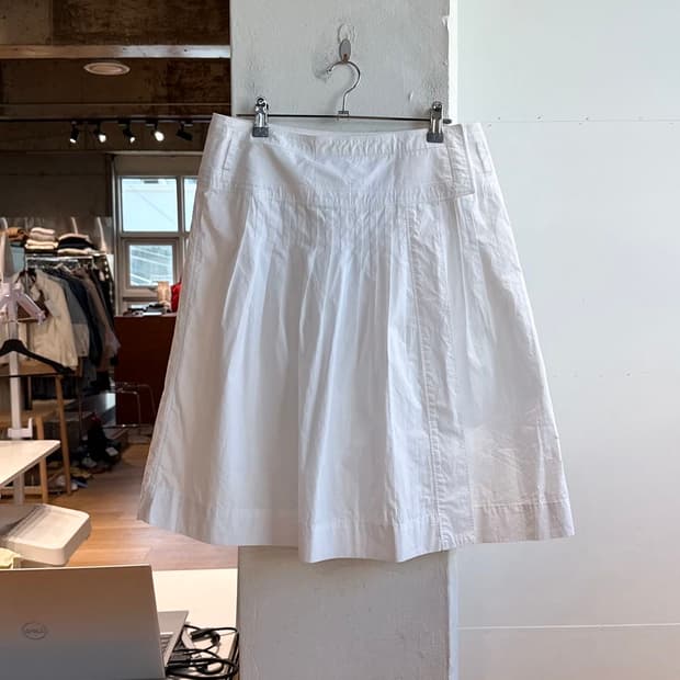 질샌더 화이트 플리츠 코튼 미디 스커트