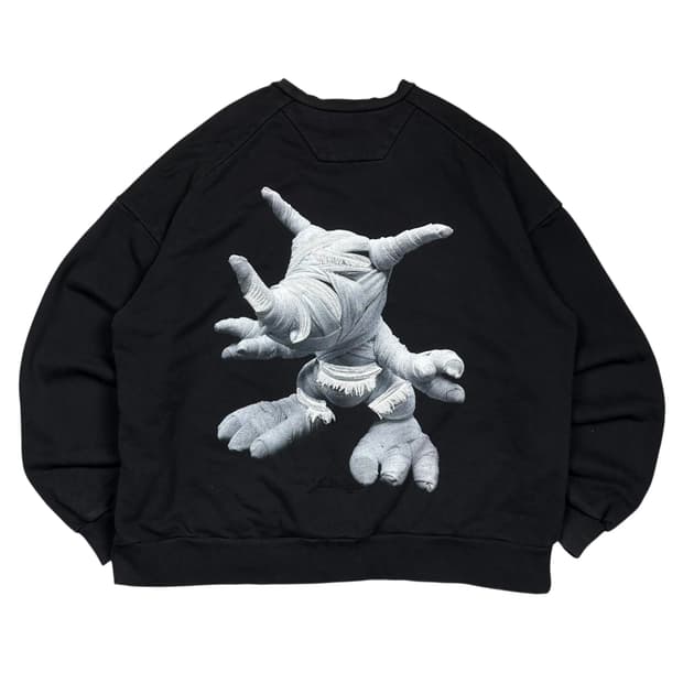 준지x아딜 블랙컬러 맨투맨