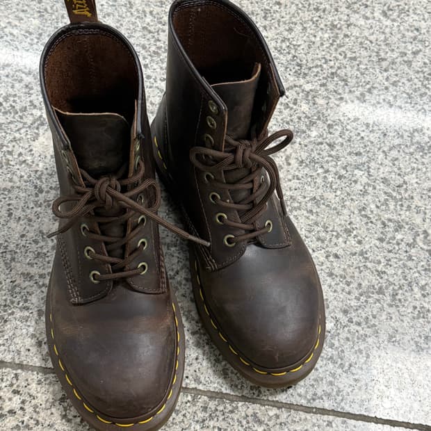 닥터마틴 1460 크레이지호스 240