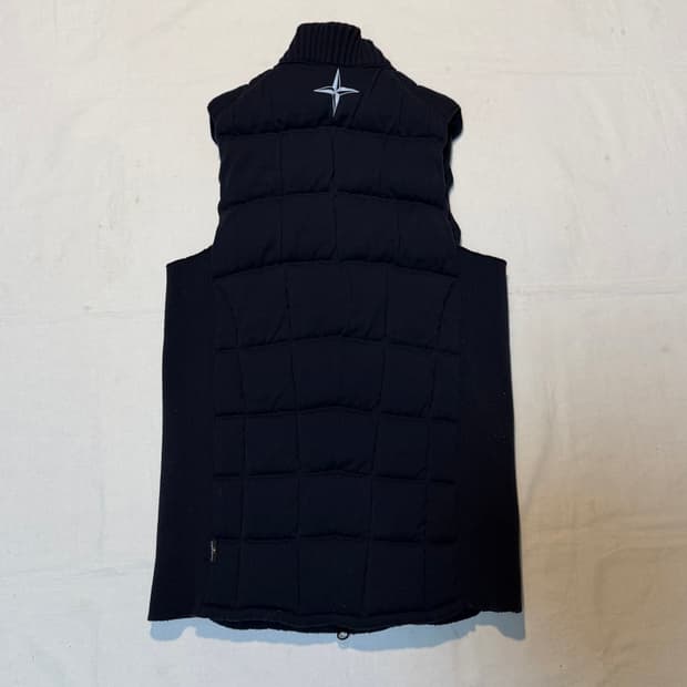 스톤아일랜드 16FW 리플렉티브 로고 패딩조끼 베스트 블랙