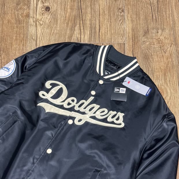 뉴에라 3M LA 다저스 블랙 스타디움 점퍼