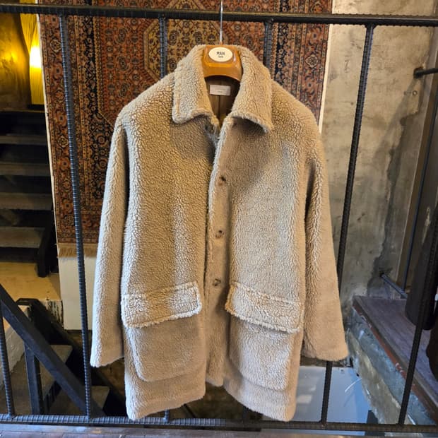 UNDECORATED 시어링자켓