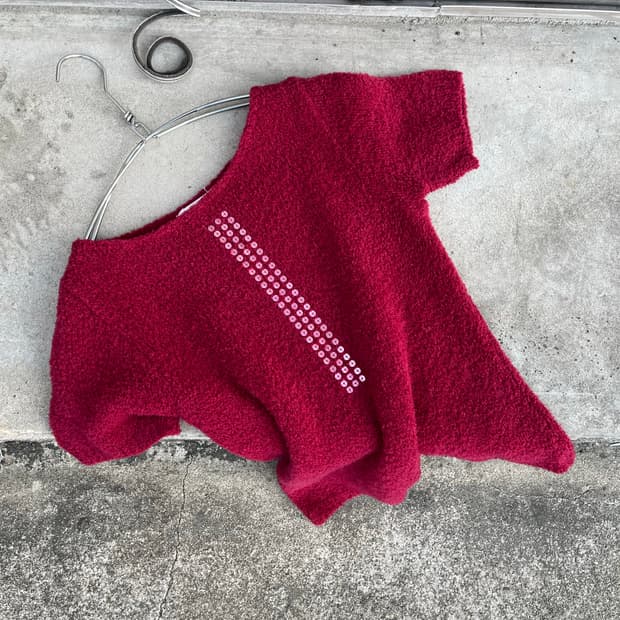 Mayson grey 자개단추 포인트 버건디 반팔