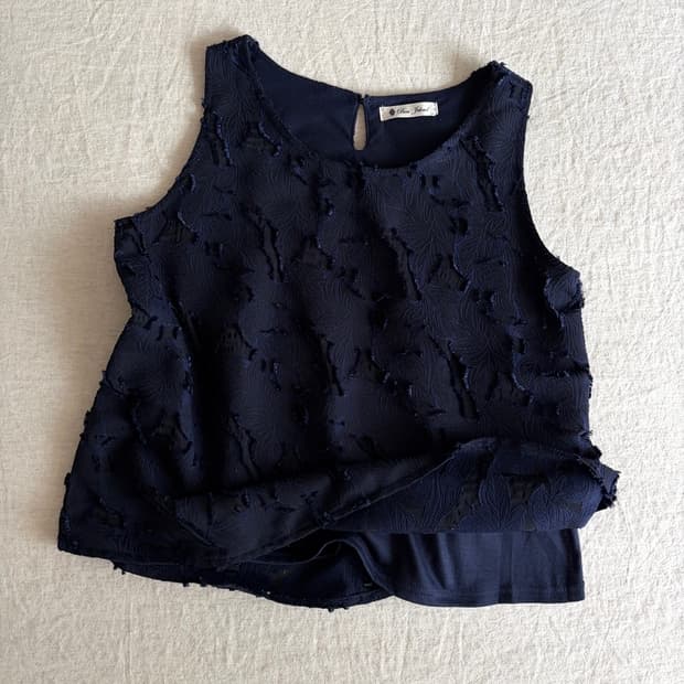 patterned sleeveless