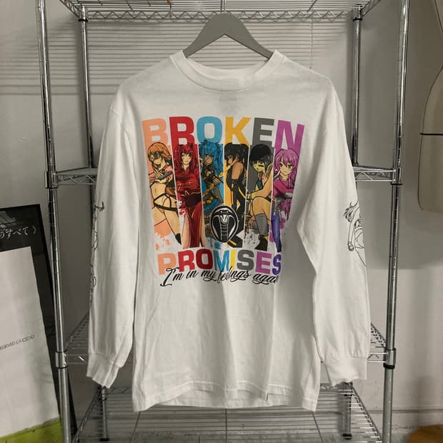 broken promises 오피셜 애니메이션 티셔츠
