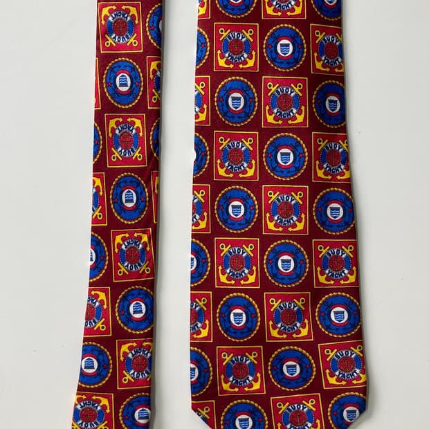 잔프랑코페레 넥타이