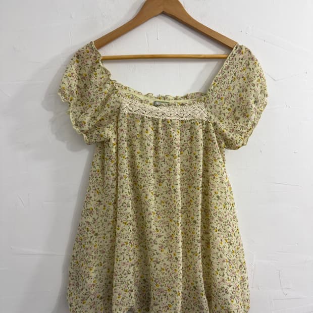 flower mori blouse