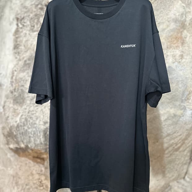 강혁 프린트 반팔 새상품