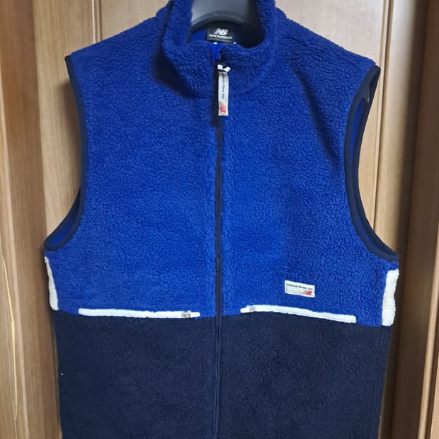 뉴발란스 뽀글이 조끼  남성M 새상품 