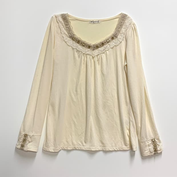 axes femme 아이보리 큐빅 레이스 롱슬리브