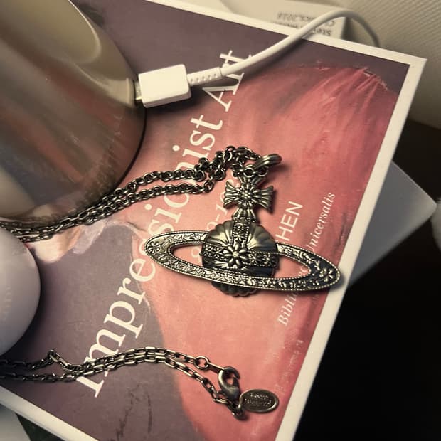 비비안웨스트우드 황동 빅 orb 목걸이