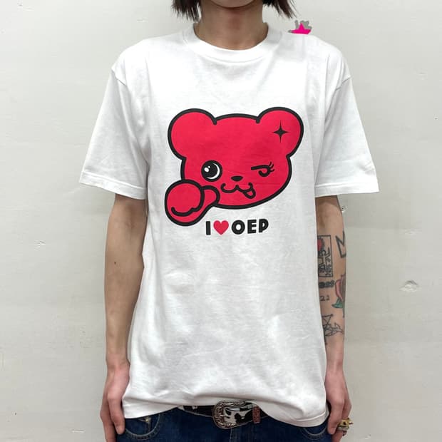 Red bear white t-shirt 