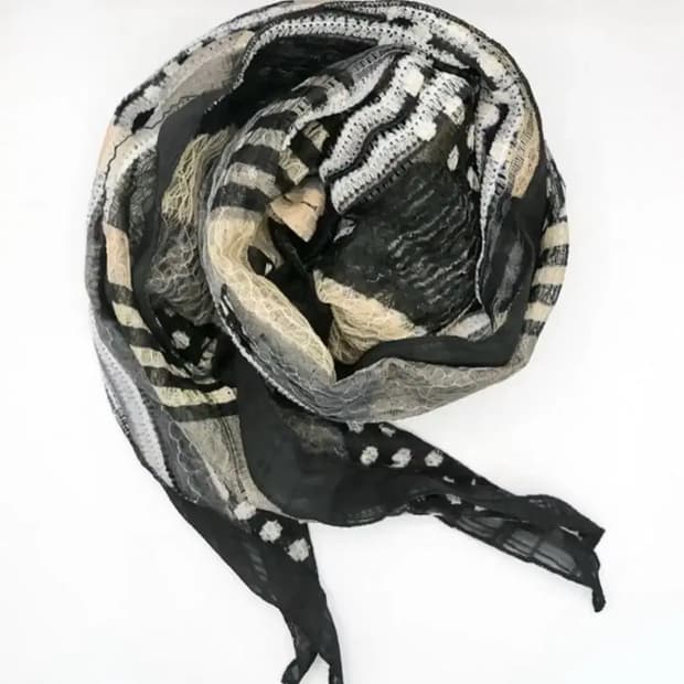 코이세이오 스카프