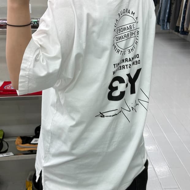  Y-3 X ADIDAS 스택 로고그래픽 반팔 티셔츠