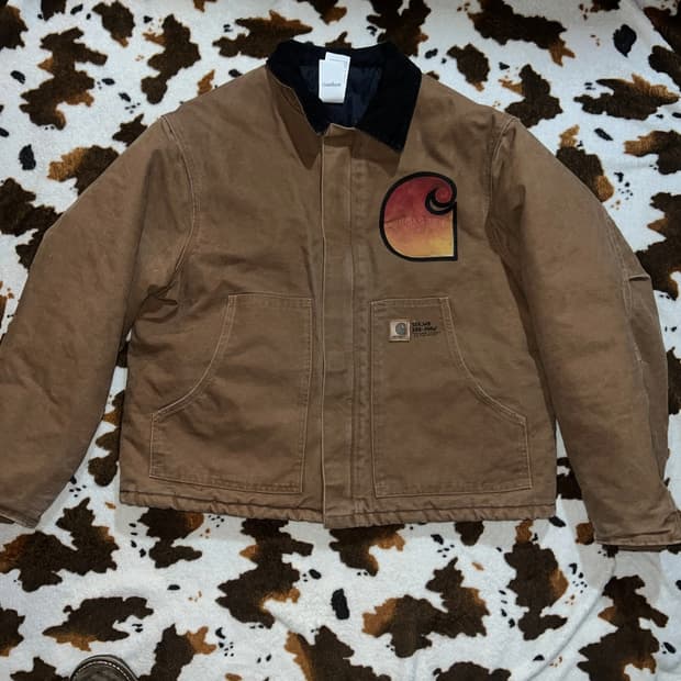 칼하트 J22 커스텀 자켓 브라운