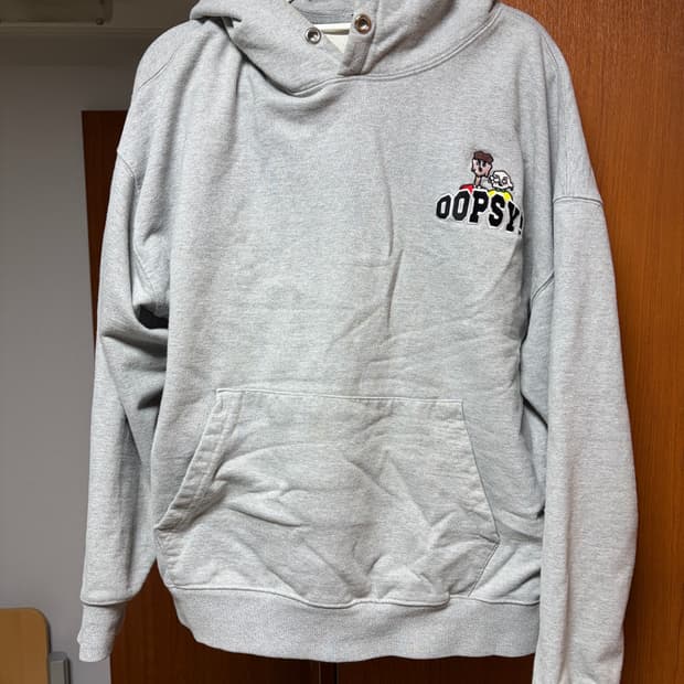 음뫄 핫소스 후드티