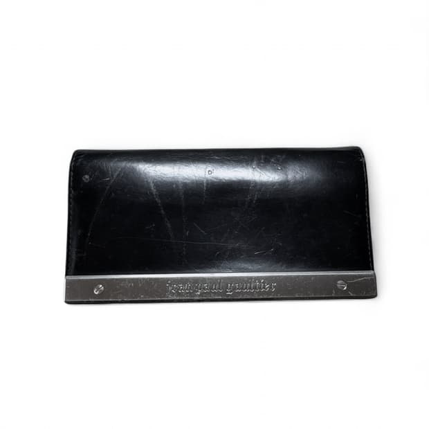 장폴고티에 메탈플레이트 가죽 장지갑 y2k