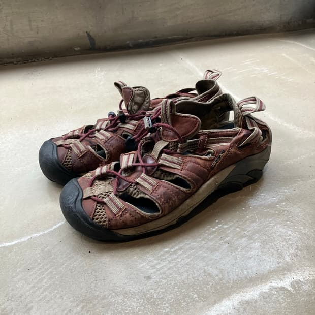 240) Keen 뉴포트 H2 아웃도어 샌들