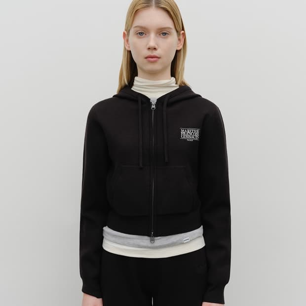 마리떼 W 클래식 로고 크롭 니트 후드집업 블랙