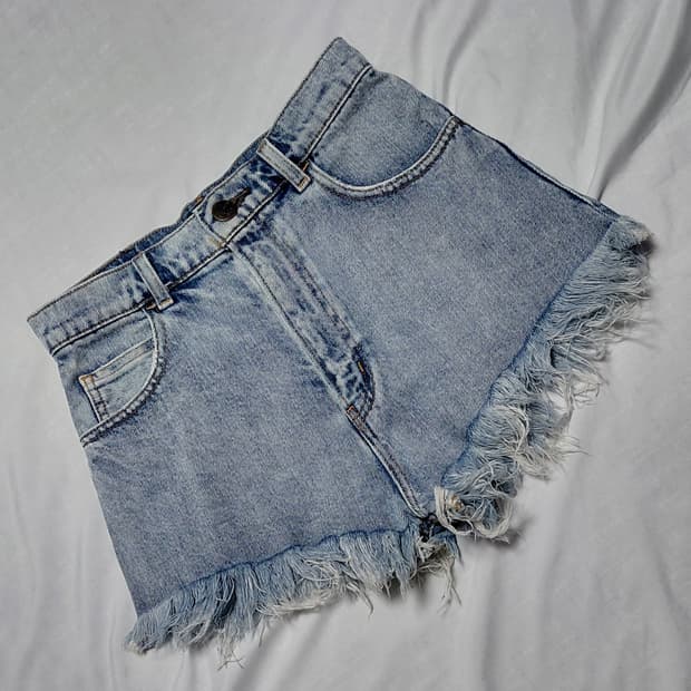 [25~26] MOUSSY 빈티지 컷오프 데님 숏팬츠 (사이즈 2)