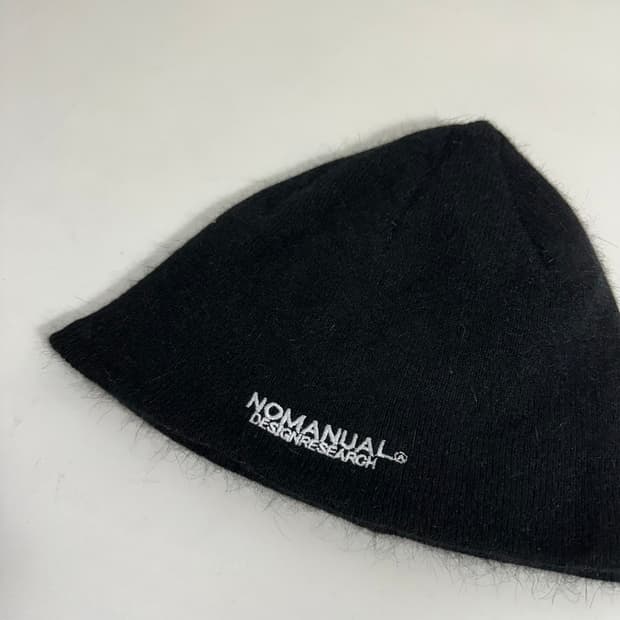 FREE 노매뉴얼 블랙 헤어리 스컬캡 비니