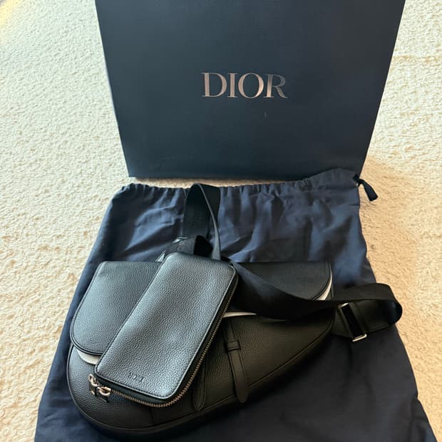 디올 옴므 새들백 맥시 사이즈