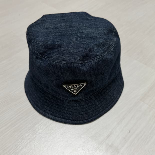 프라다 데님 버킷햇
