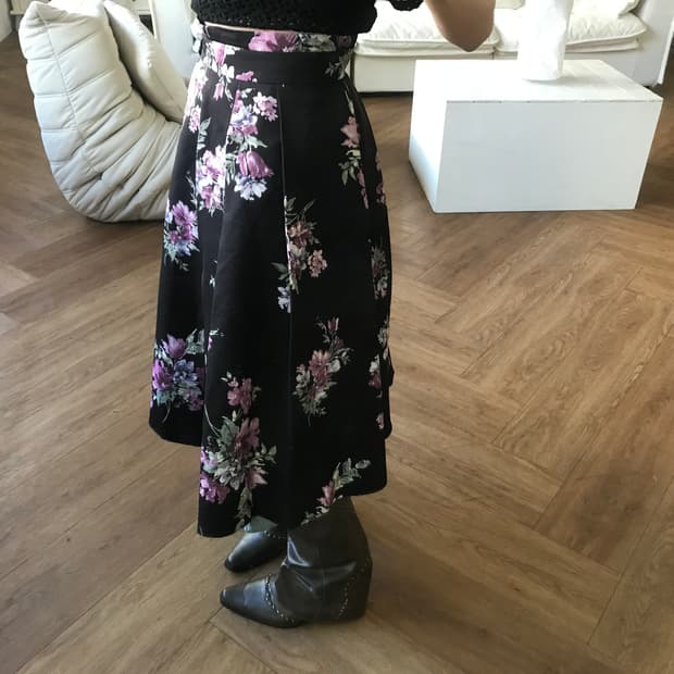 vintage pattern skirt