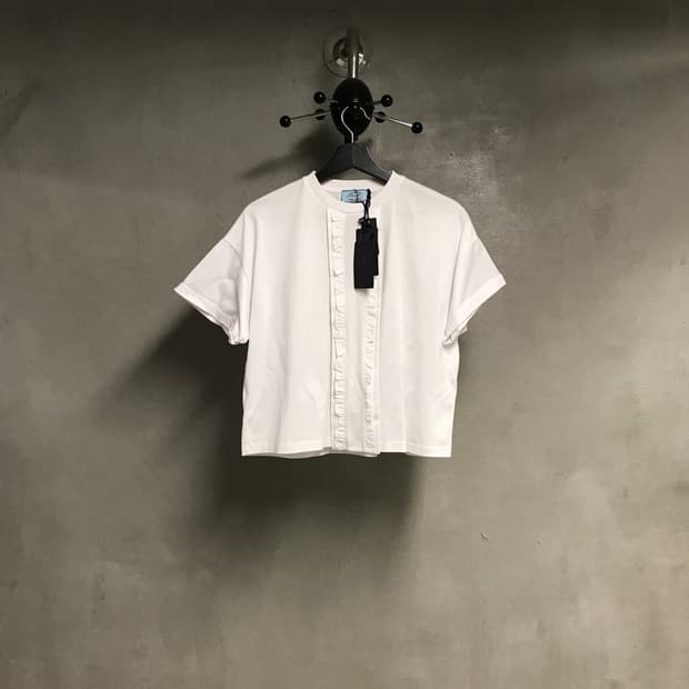 프라다 화이트 반팔 티셔츠 M(W)