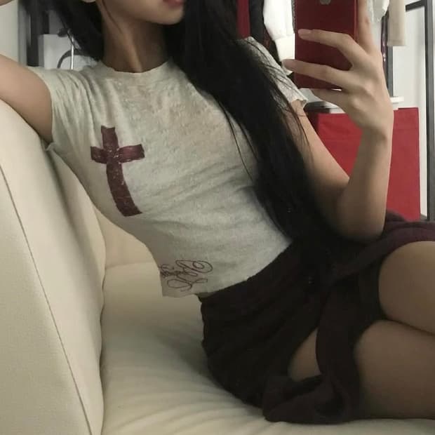 본네 우먼 그래픽 오픈 백 슬릿 탑 아이보리