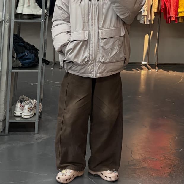 세컨모놀로그 컨템포러리 에어 덕다운 그레이 패딩 A2991