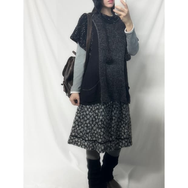 포켓 디테일 하프 슬리브 니트