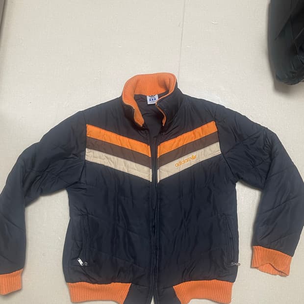 아디다스 90s 빈티지 경량 패딩