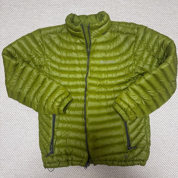 컬럼비아 고프코어 경량 패딩 올리브 그린