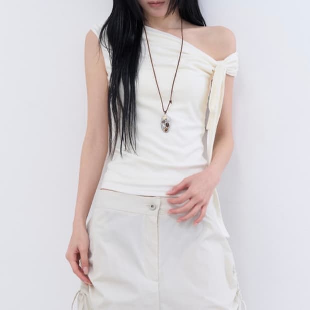 [LOWEAR] one shoulder drape ribbon top
