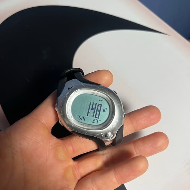 나이키 트라이엑스 시계