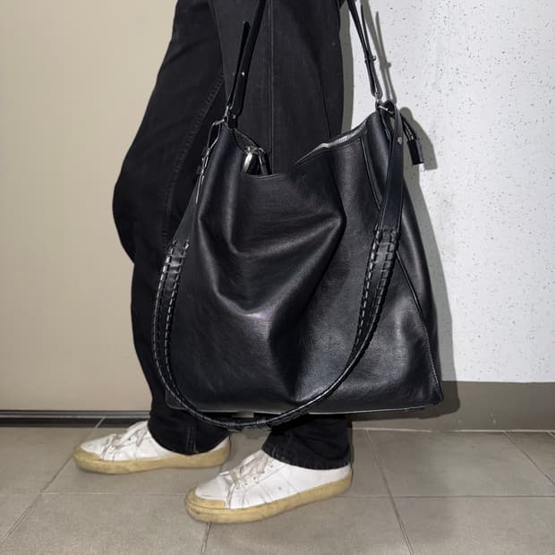 올세인츠 레더 숄더백