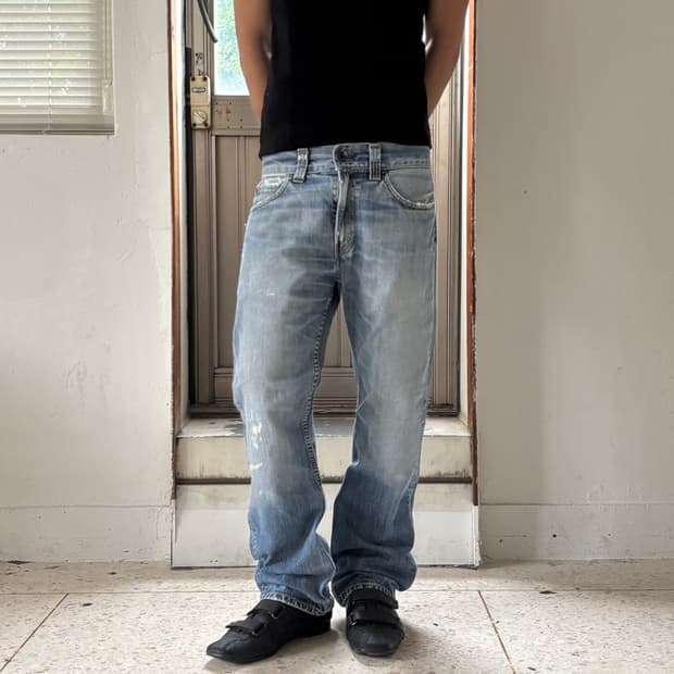 Levi’s 505 레귤러 스트레이트 디스트레스드