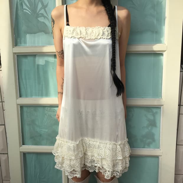 Frill layered slip onepiece
