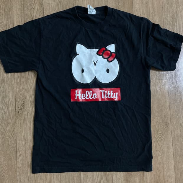 헬로키티 패러디 Hello Titty 빈티지 블랙 M